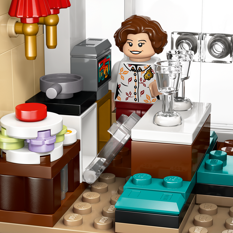 LEGO 77241 (Pre-Order: March 2025)