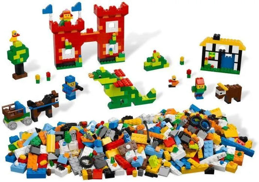 LEGO Build & Play Box 4630 Make and Create LEGO Make and Create @ 2TTOYS | Official LEGO shopđđ„° LEGO âŹ. 29.99