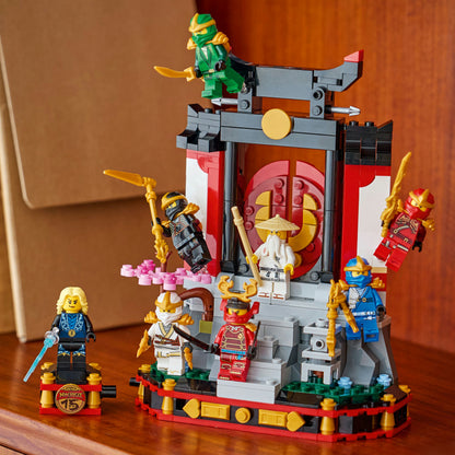 LEGO® NINJAGO® 15-Jarig Jubileum: Display met Ninjapersonages - 8 Minifiguren - Displaystandaard - 71866