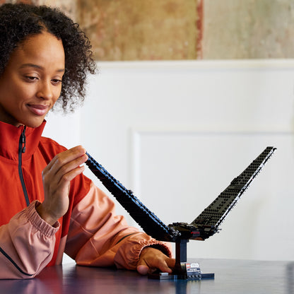 LEGO Kylo Rens Command Shuttle 75406 StarWars