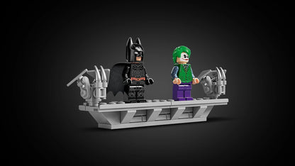 LEGO Batmobile Tumbler van Batman 76240 Batman