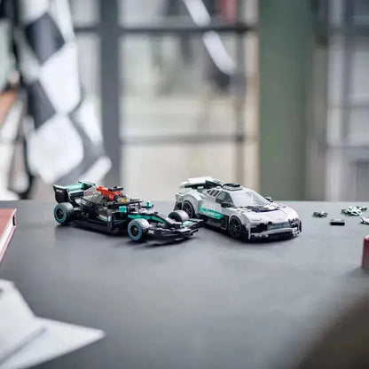 LEGO Mercedes-AMG Formule 1 W12 E Performance & Mercedes-AMG Project One 76909