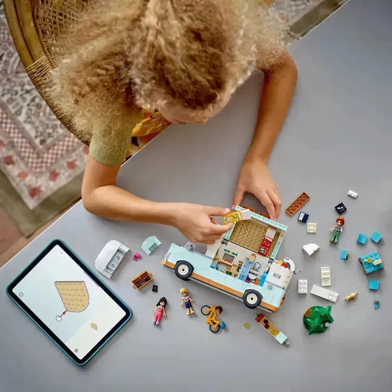 LEGO Camper voor de Friends 42663 Friends